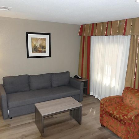 Ramada By Wyndham Platte City Kci Airport Екстериор снимка