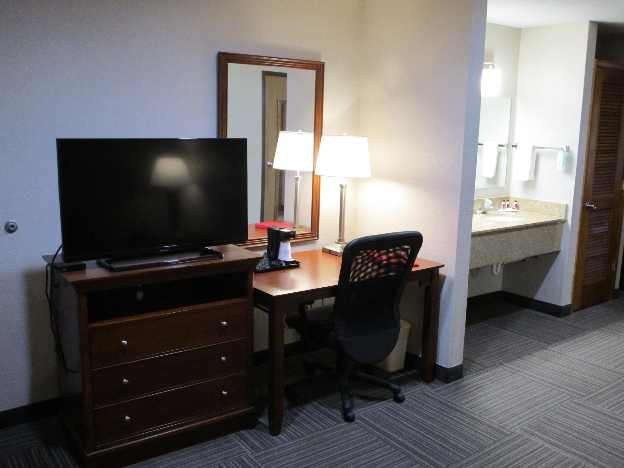 Ramada By Wyndham Platte City Kci Airport Екстериор снимка